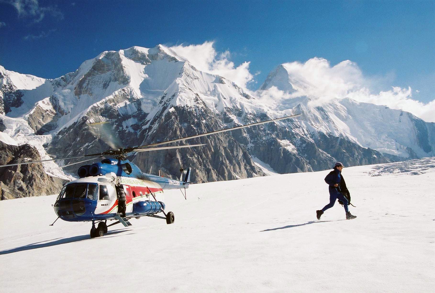 Why Timing Matters: Choosing the Perfect Season for Everest Base Camp Heli Trek