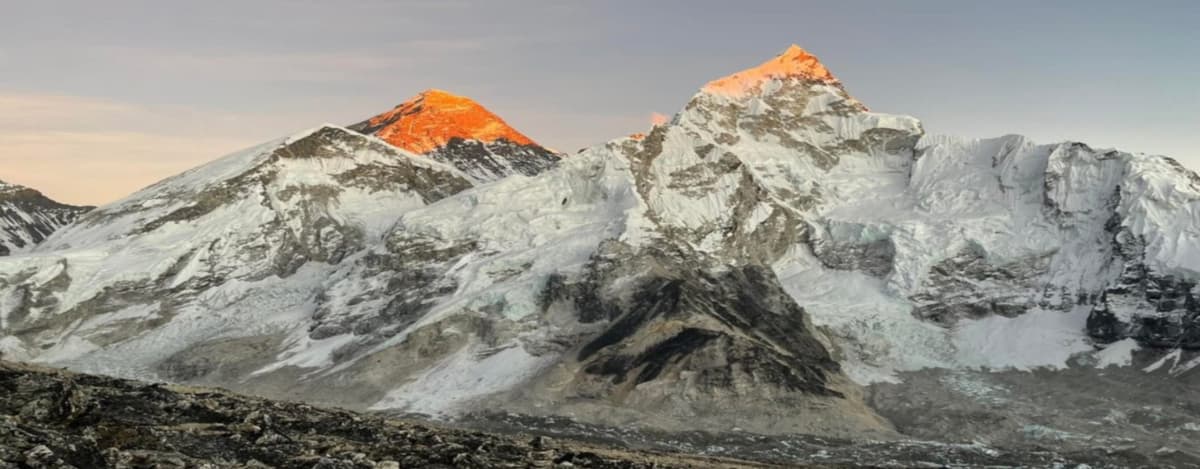 kala-patthar-sunrise-everest-view Sunrise view of Everest's summit pyramid from Kala Patthar at 5,644 metres