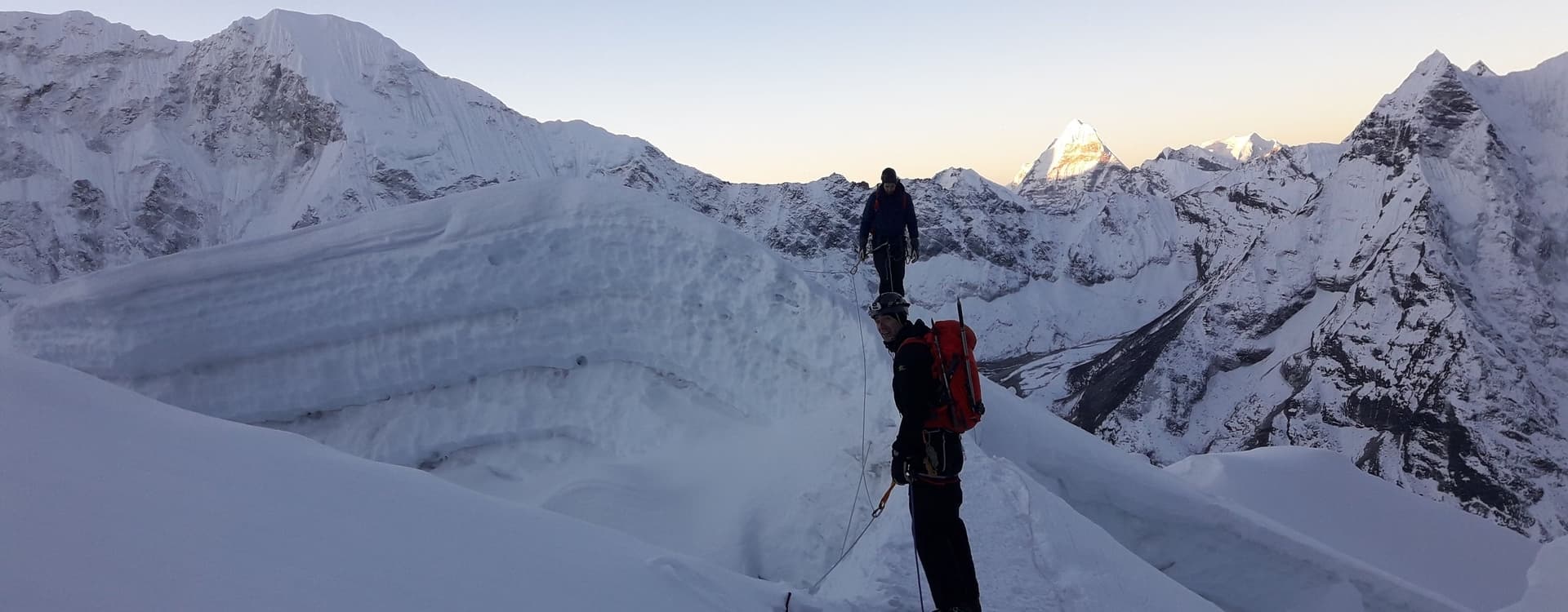 Best Time to Climb Island Peak: Spring vs Autumn