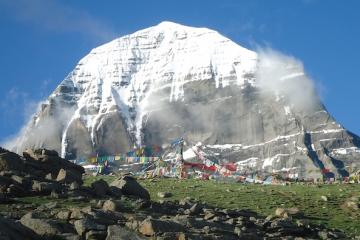 Visit Magnificent Mt. Kailash and Lake Mansarovar 