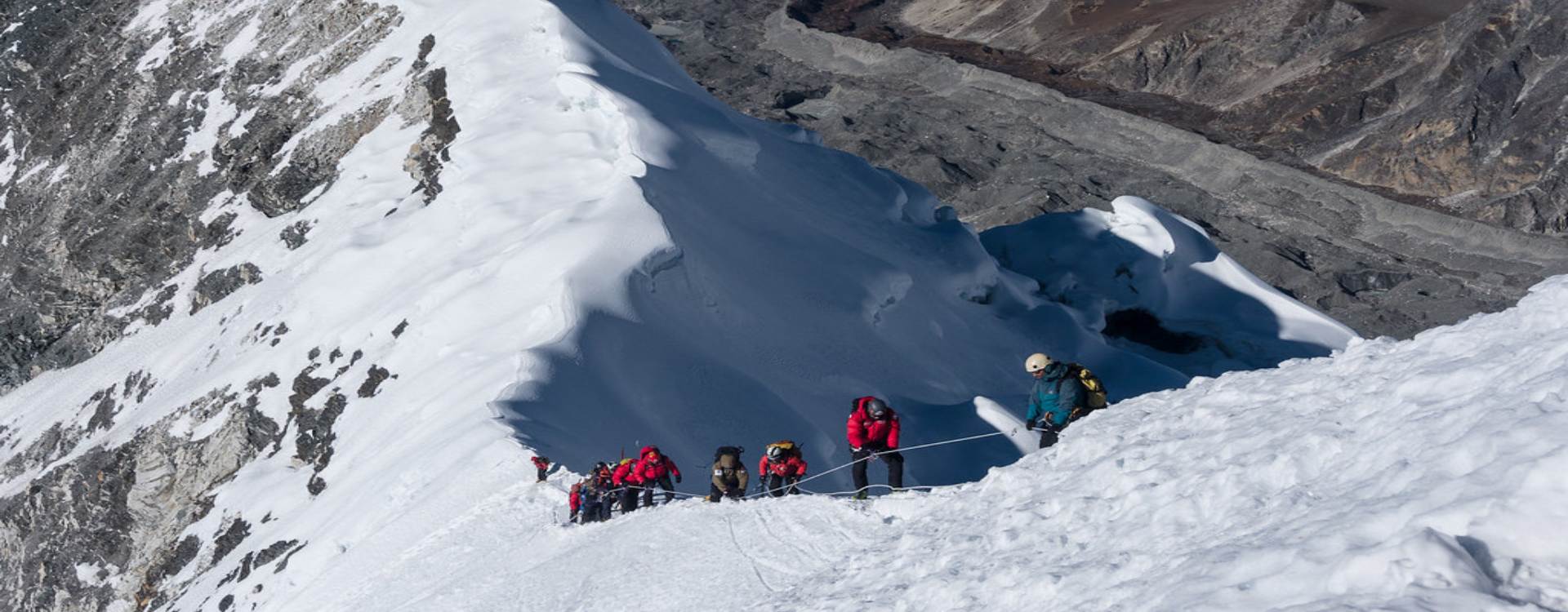 Island Peak with Everest Base Camp & Gokyo Lakes Trek